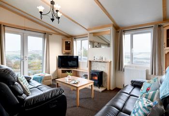 Surf View, Sleeps 6 + cot, Bude.