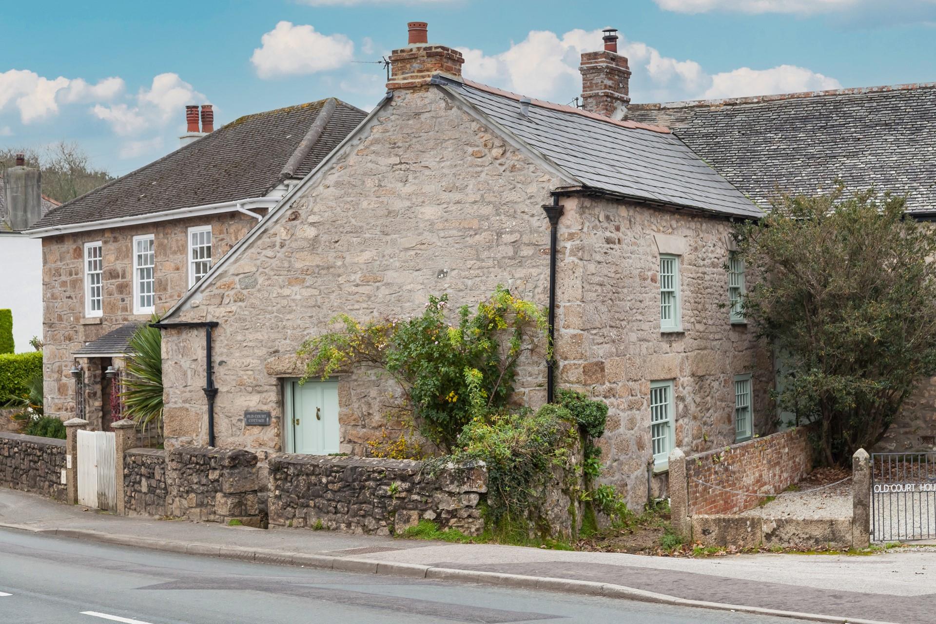 It is just a short drive into St Ives or ramble the coast path.