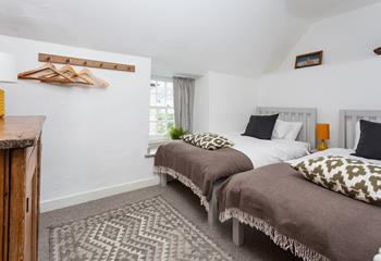 Snuggle up after an evening stroll through St Ives in the twin bed.