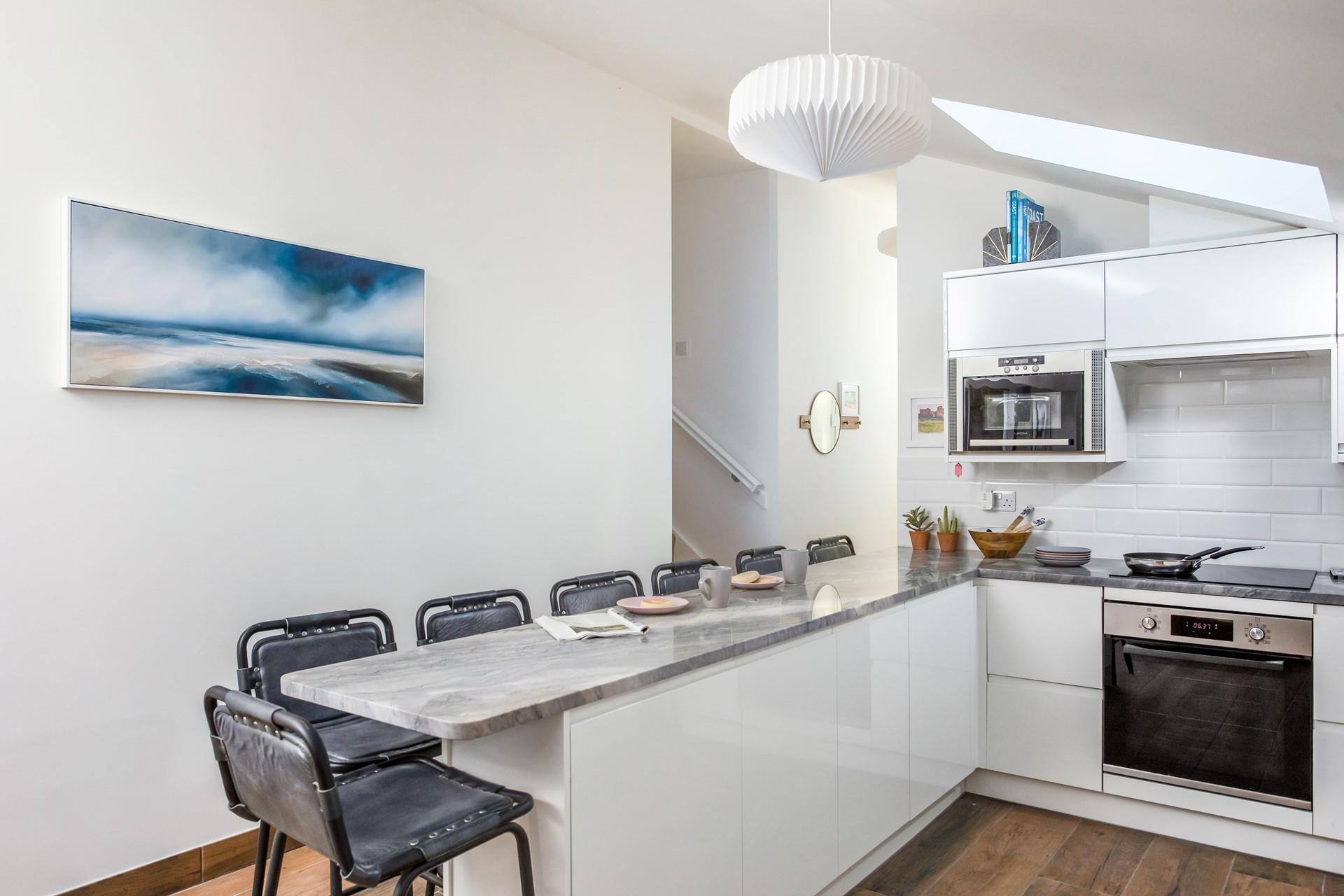 Let the chef of the family cook up a storm in the fully equipped kitchen.