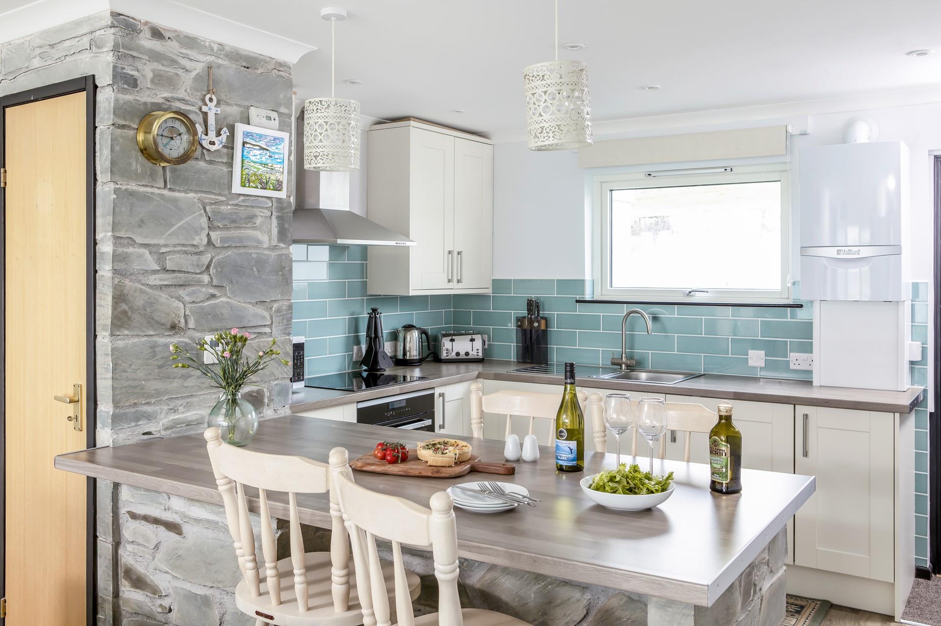 Pour a glass of your favourite wine and tuck into your favourite meal, or why not head out for a meal in Padstow?