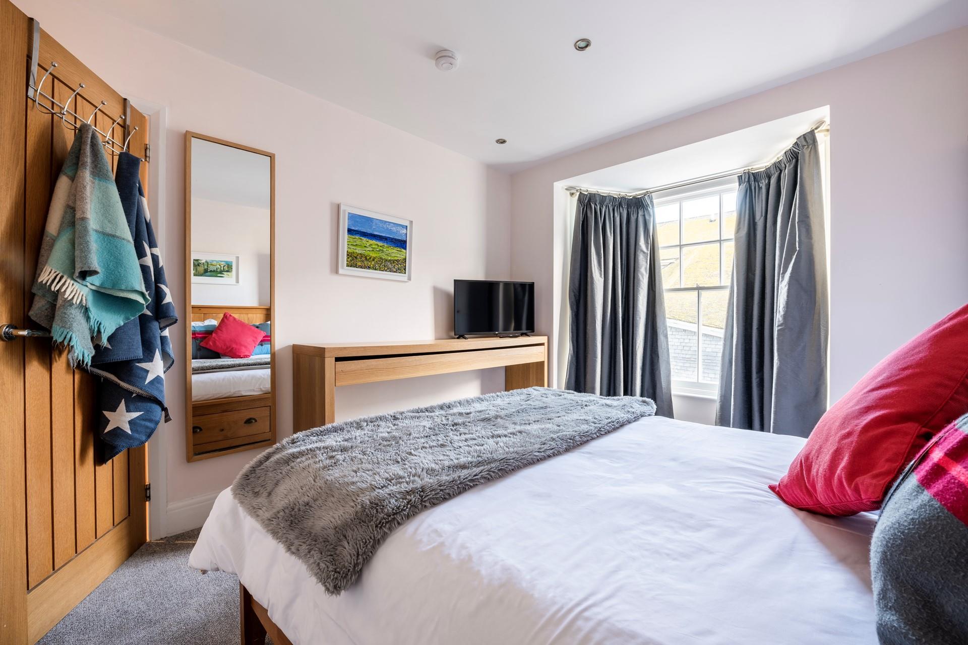 Wake up and decide on the day's plans over a morning cuppa.