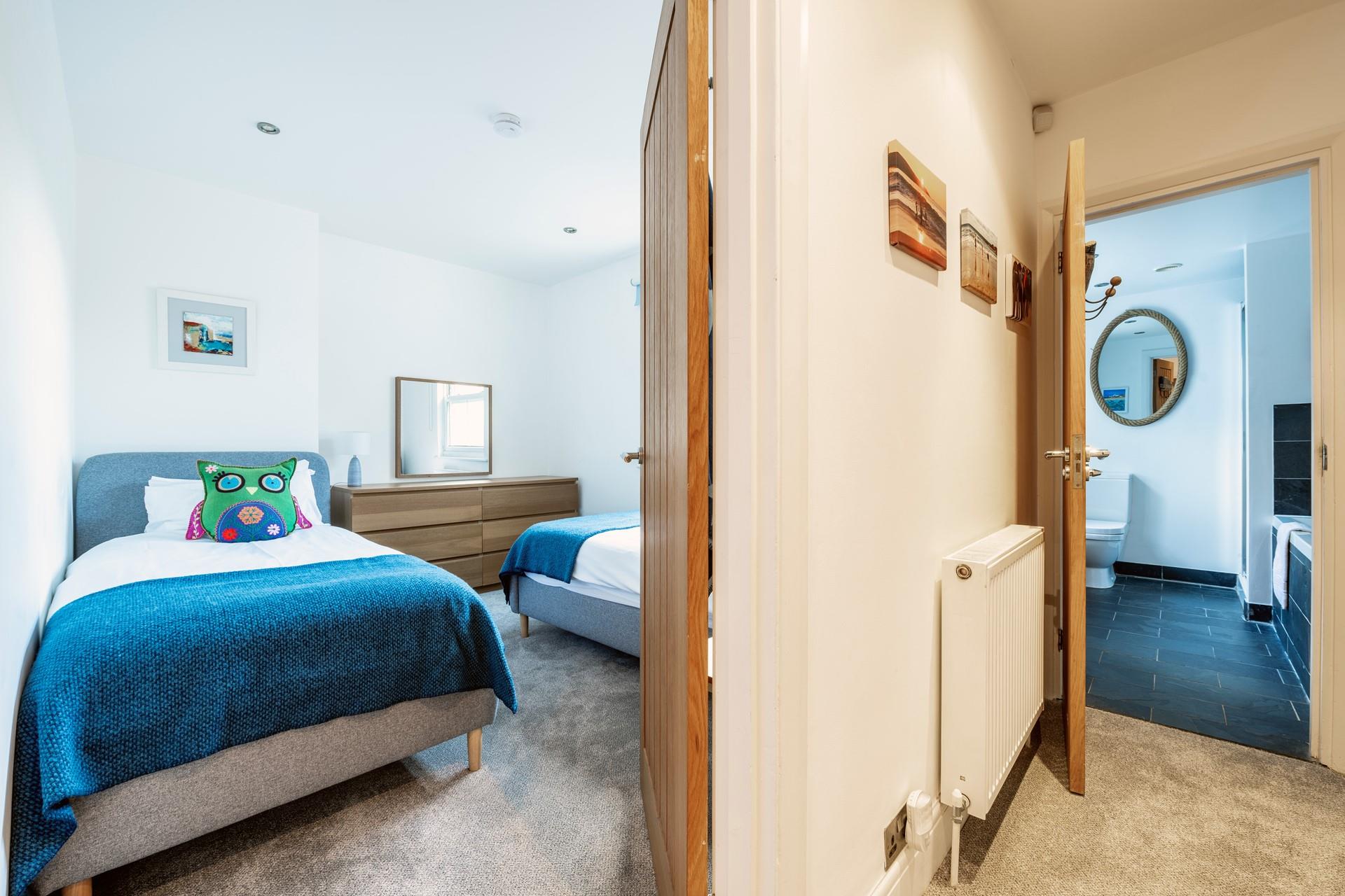 Tuck the kids into bed in the twin bedroom and relax and unwind in the sitting room.