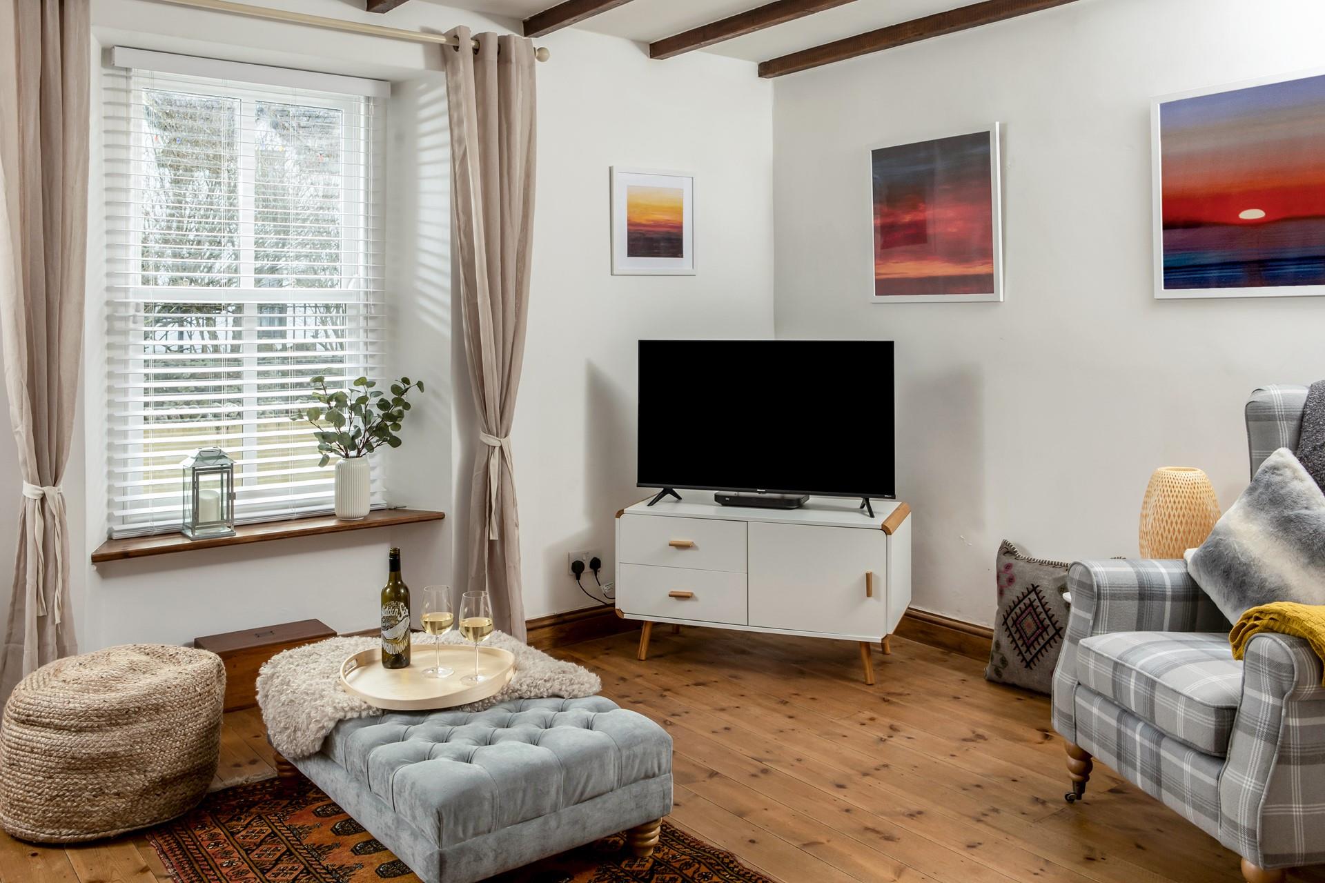 Enjoy the sunset artwork or head down to Praa Sands to enjoy it for yourself on the beach!