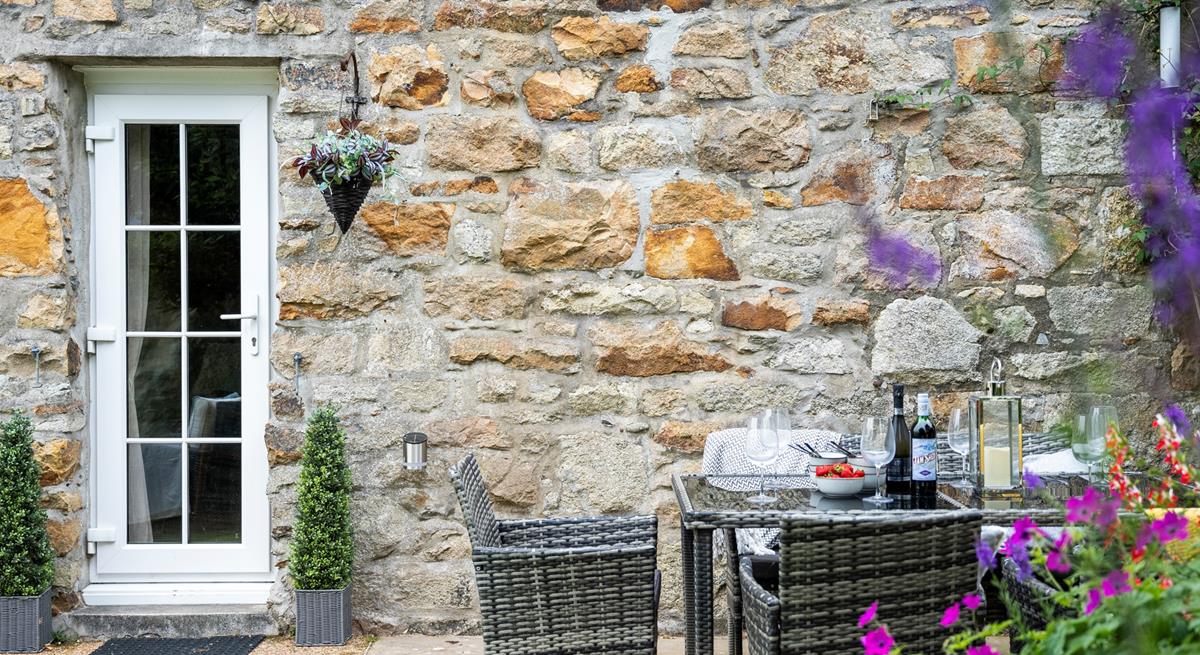 Take the dinner al fresco in the late afternoon summer sun.