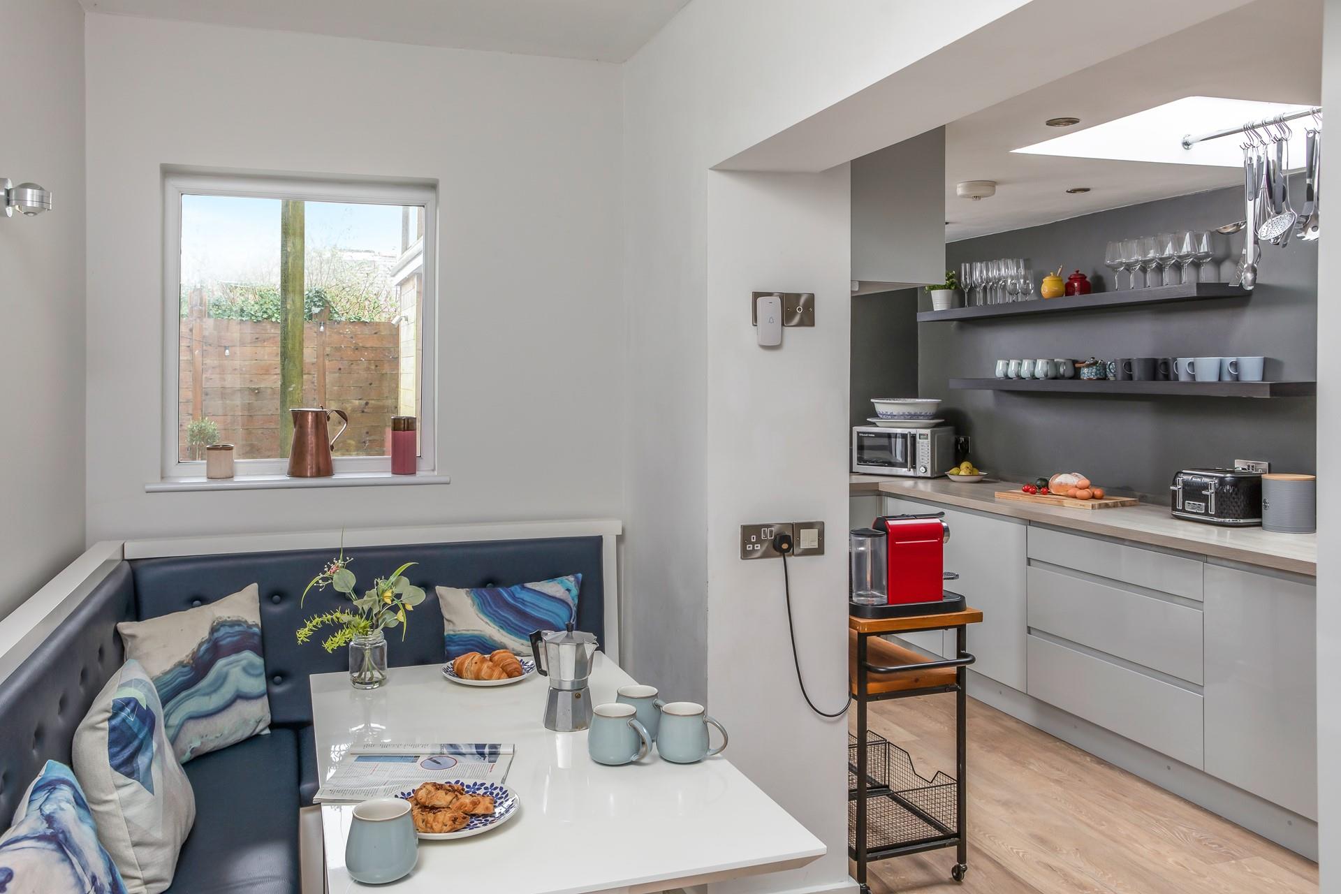 Tuck into fresh pastries in the morning before heading to Carbis Bay beach.