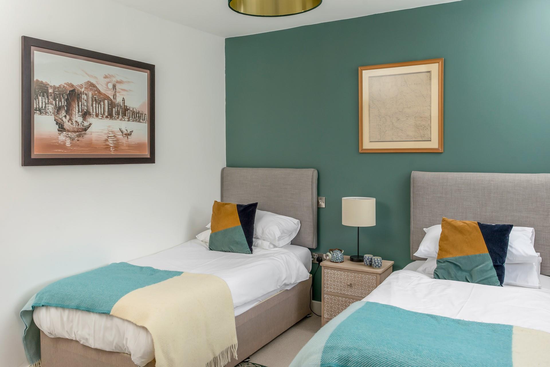 Zip and link beds allow for flexible sleeping arrangements.