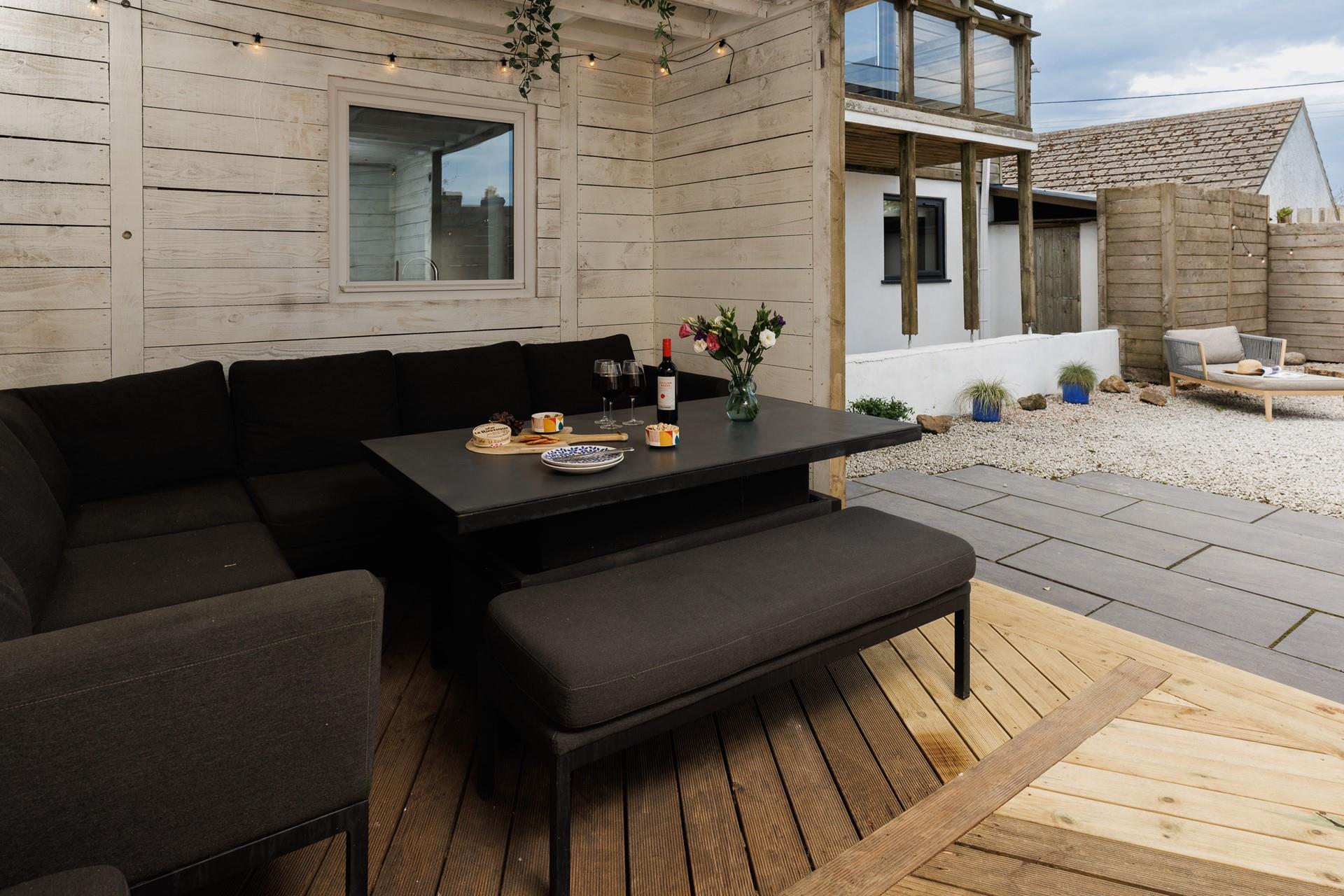 There's plenty of space to spend time together al fresco!