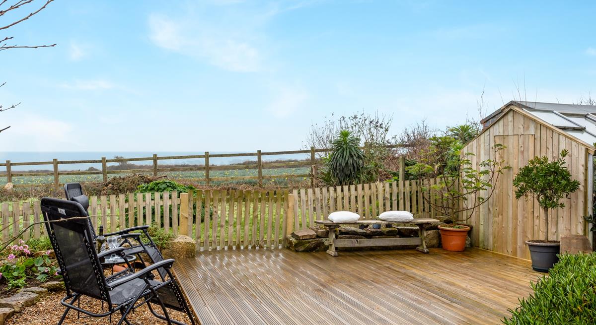 You can bring your furry friend along with you to Sea View Studio.