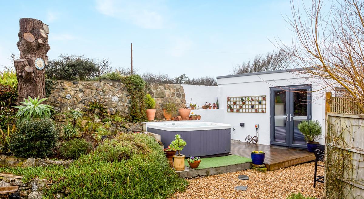 Sink into a good book on long lazy afternoons in the garden.