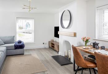 Cosy up in the open plan living space after spending the day on Fistral beach just minutes away!