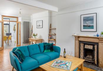 Seyth, Sleeps 6 + cot, Falmouth.