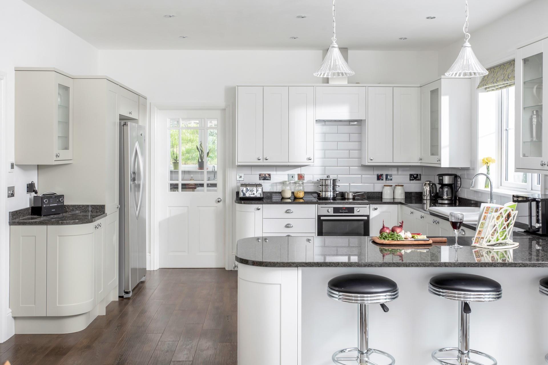 Start the day with a hearty breakfast at the breakfast bar.