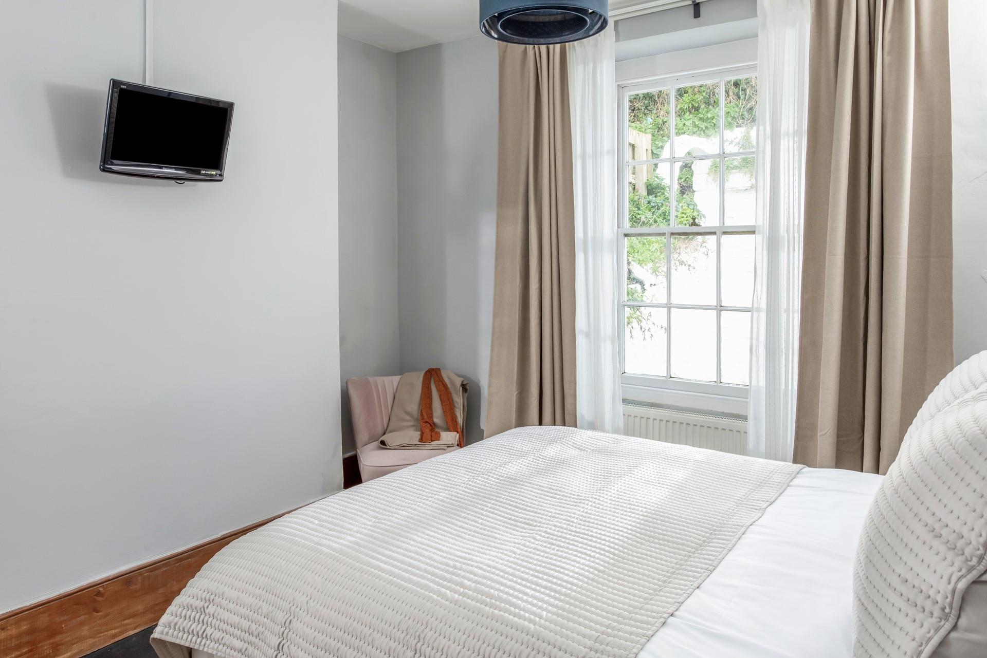 Wake up and sip your morning cuppa in bed whilst deciding on the day's plans.