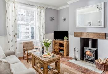Snuggle up in front of the crackling woodburner in this gorgeous cosy cottage.