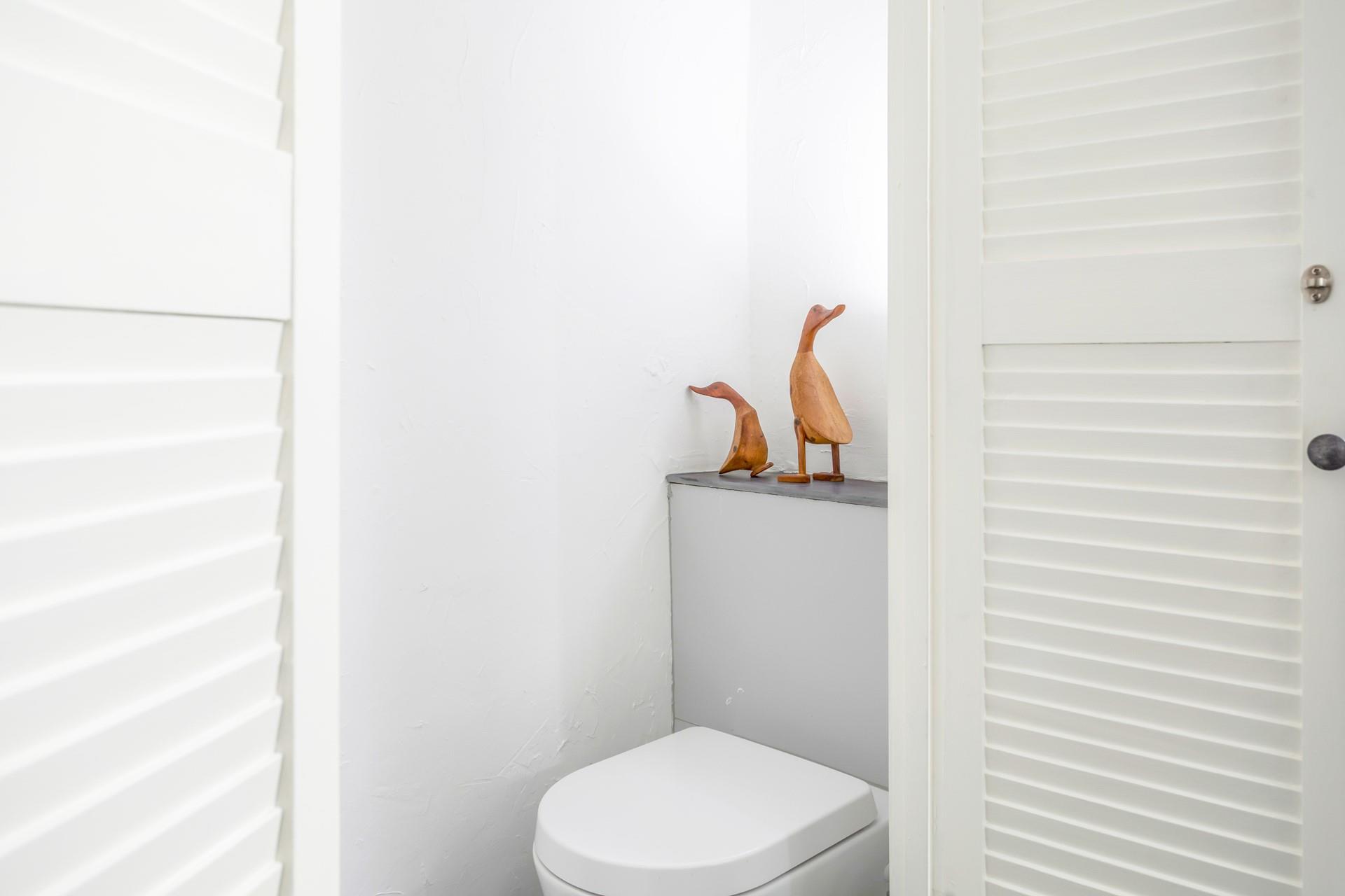 There is an additional cloakroom and WC.