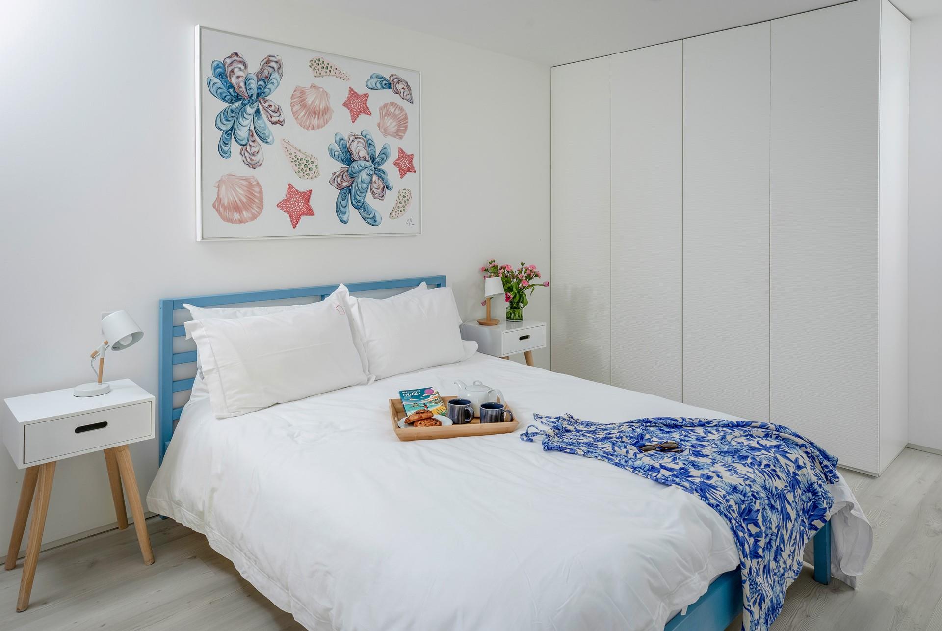 Beautiful coastal artwork!