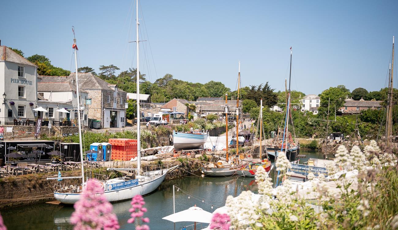 Relax in a harbourside eatery and enjoy the views!