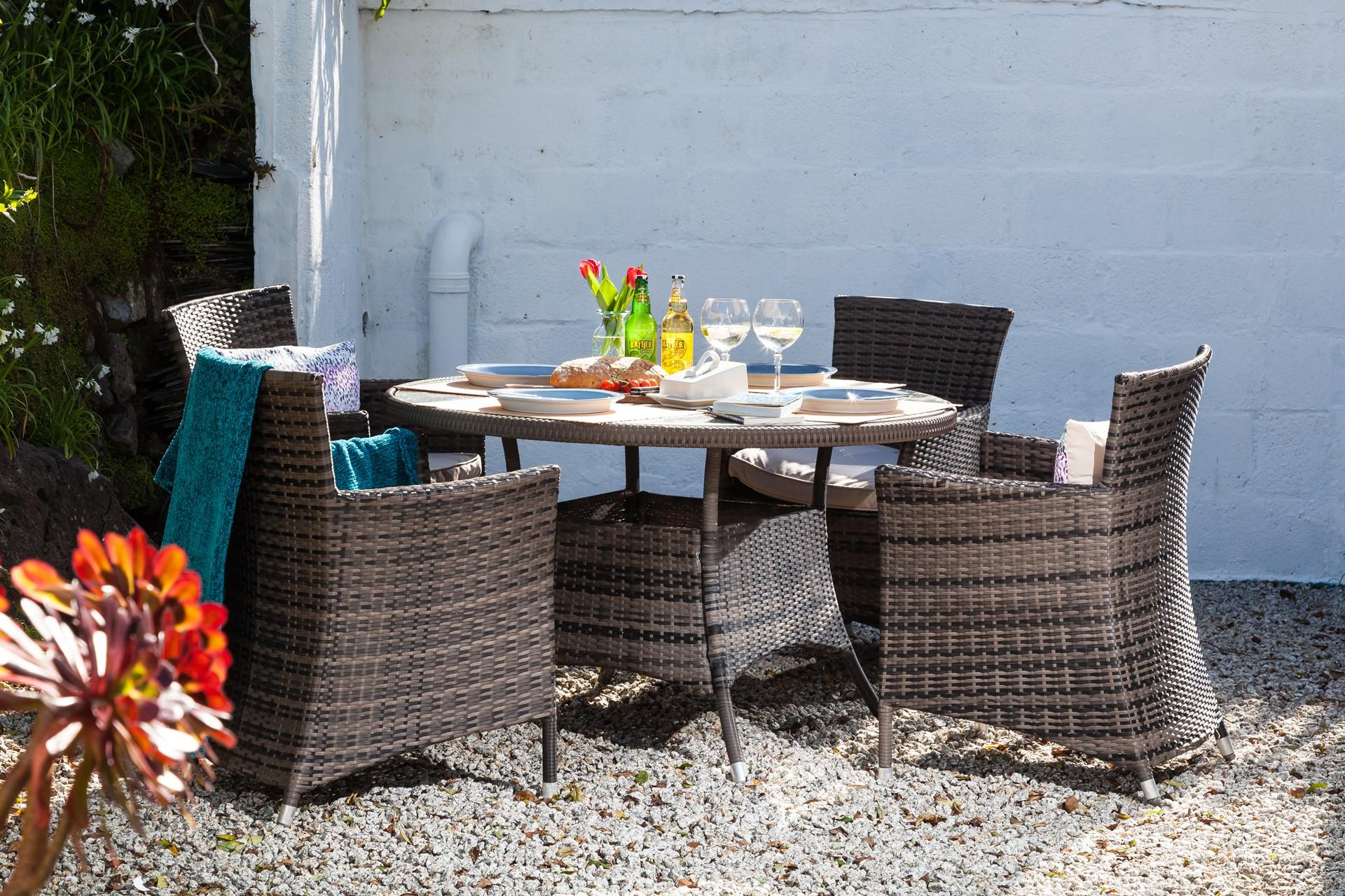 Tuck into fresh bread in the afternoon sun and a cold cider.
