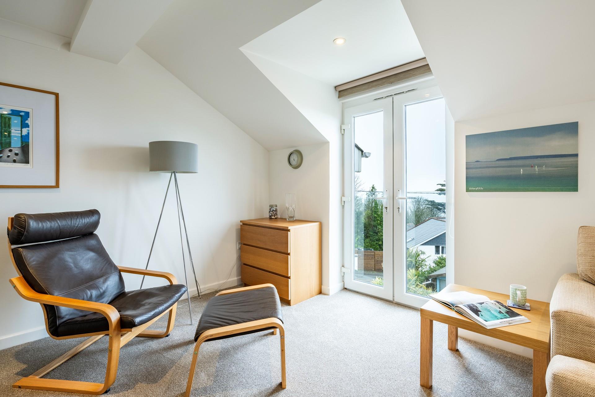 Open the doors and let the fresh breeze run through while you soak up the views.