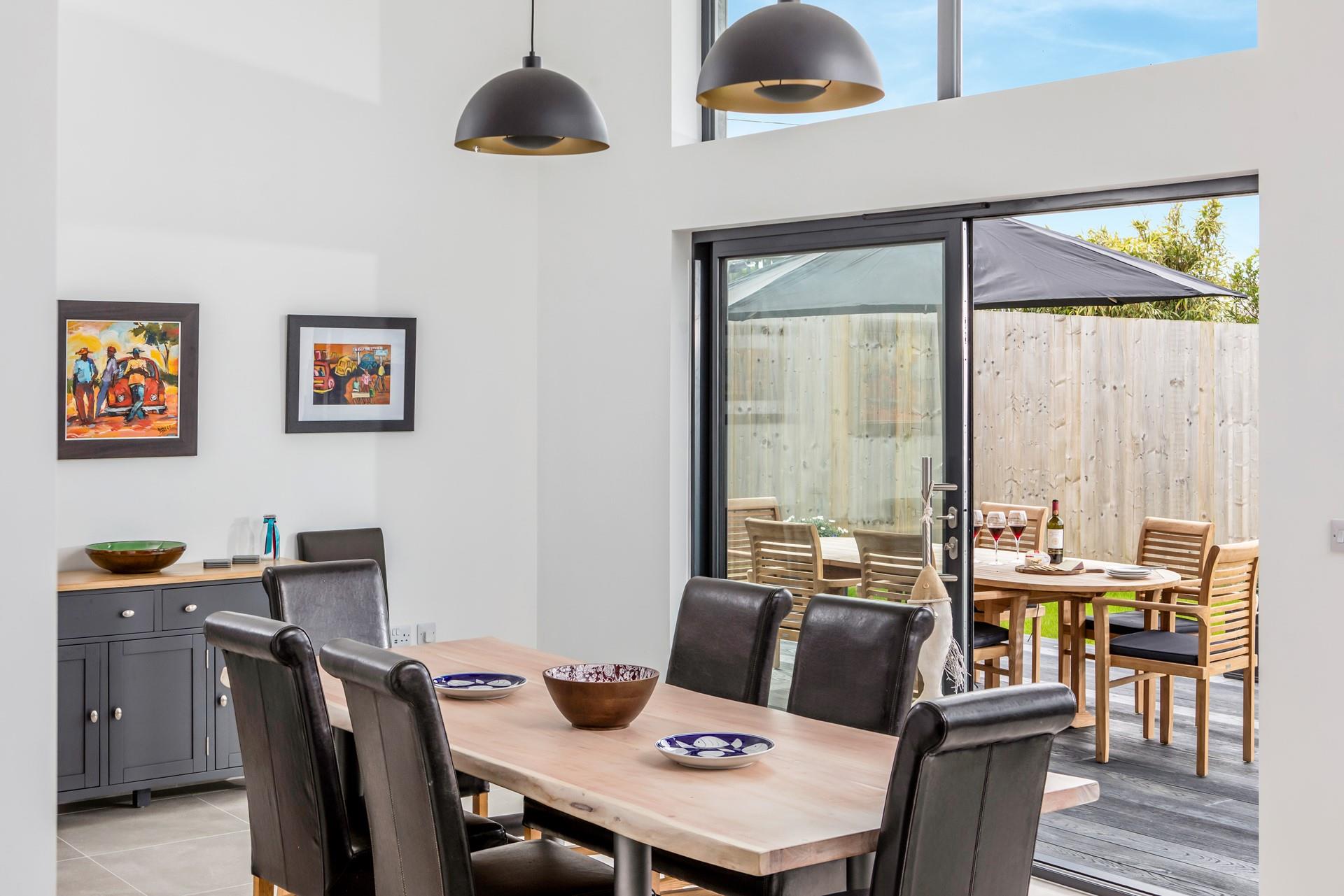 Choose between indoor or outdoor dining at meal times.