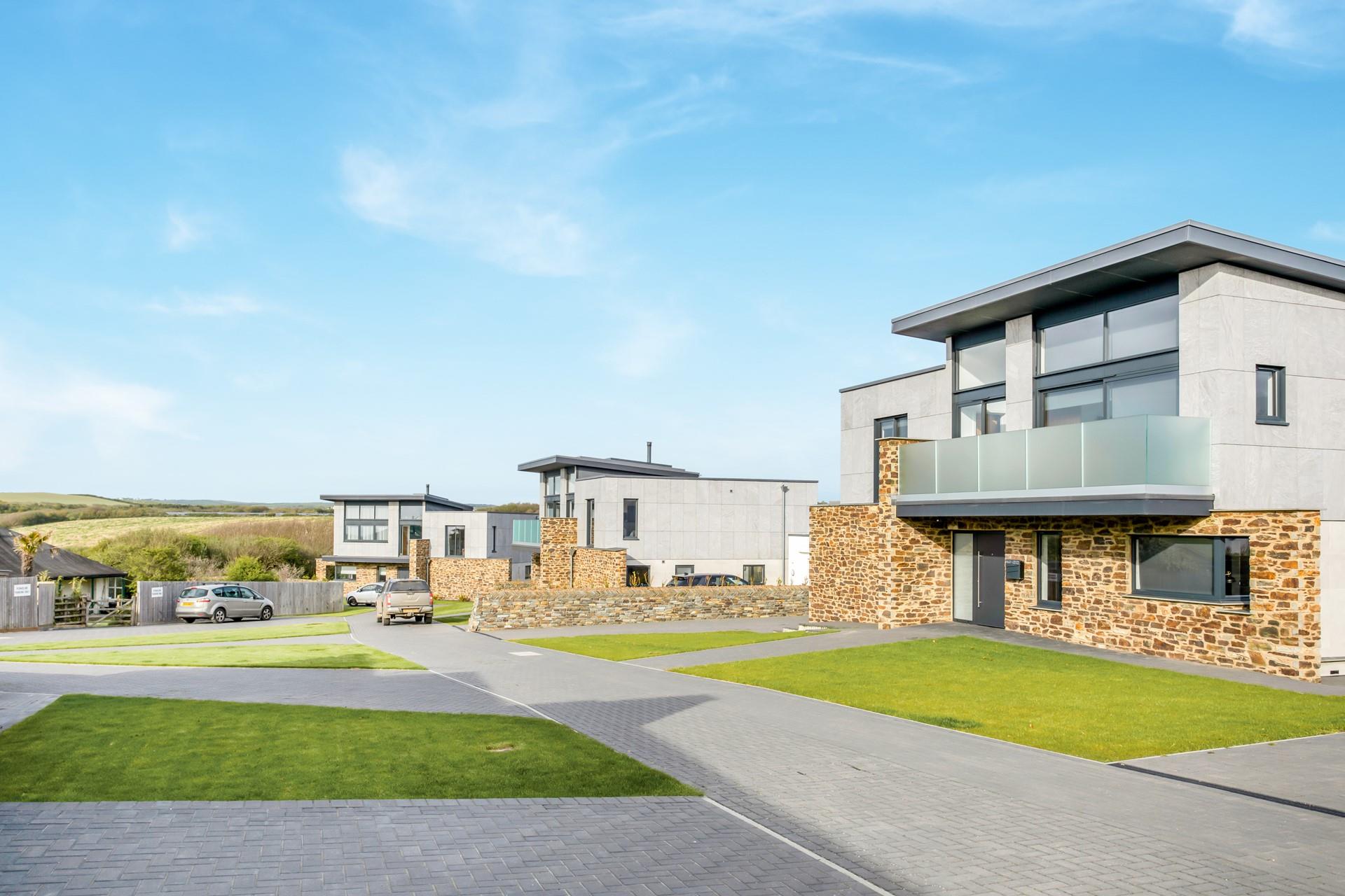 Park up and forget about the car for the week, the beach is just a short stroll away!