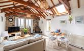 This delightful barn conversion offers peace and tranquillity for a couple. - Thumbnail Image