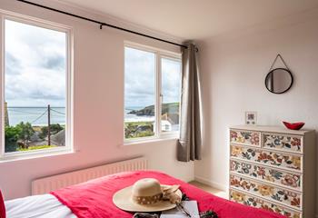 Wake up and open the curtains to beautiful sea views.
