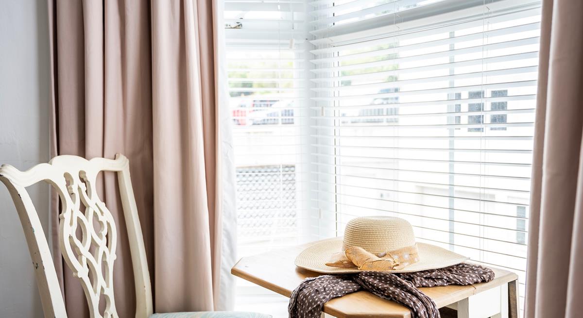 Enjoy a morning cuppa at the desk whilst you decide on the day's plans.