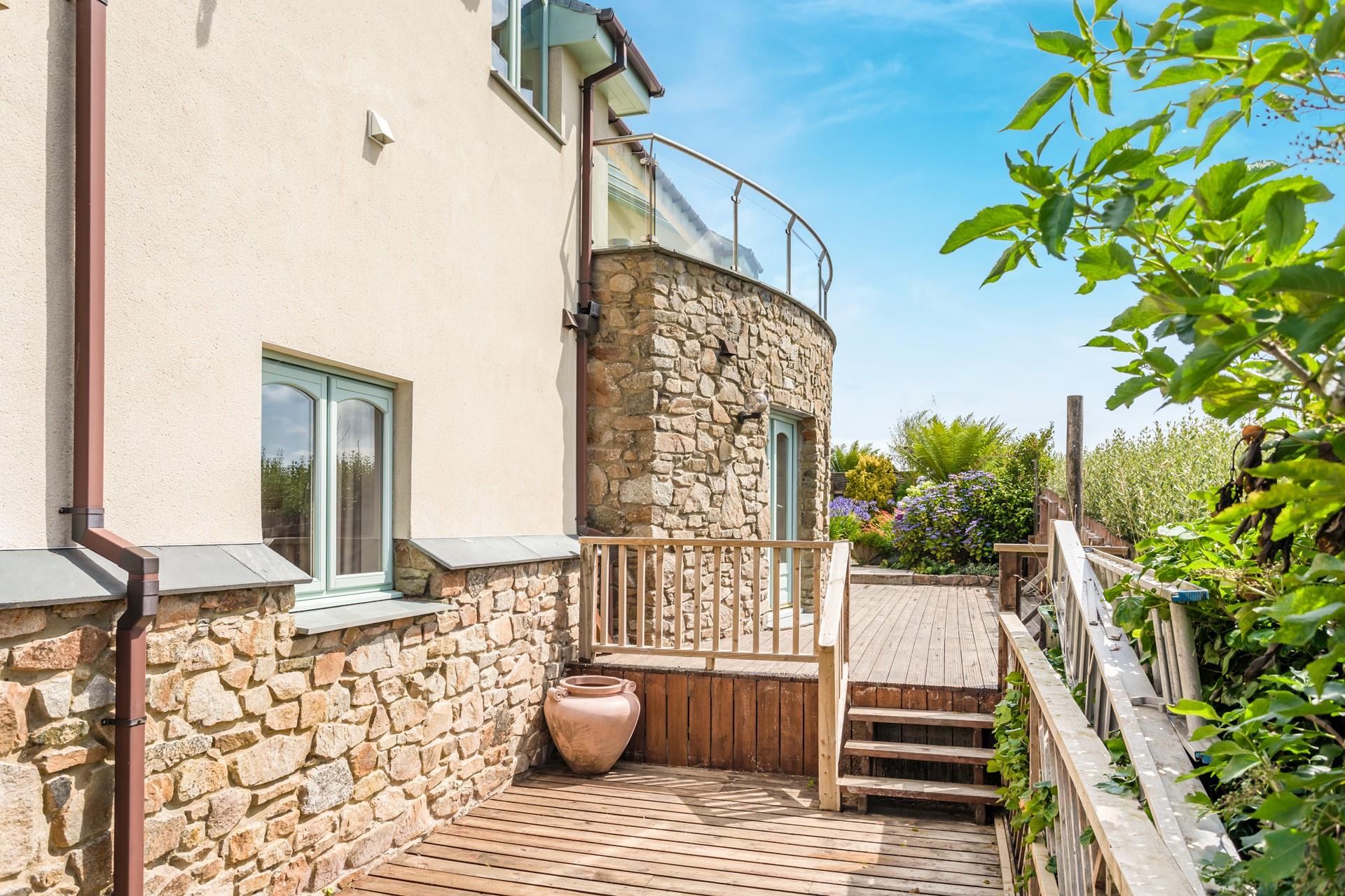 Your furry friend will love exploring the landscaped gardens.