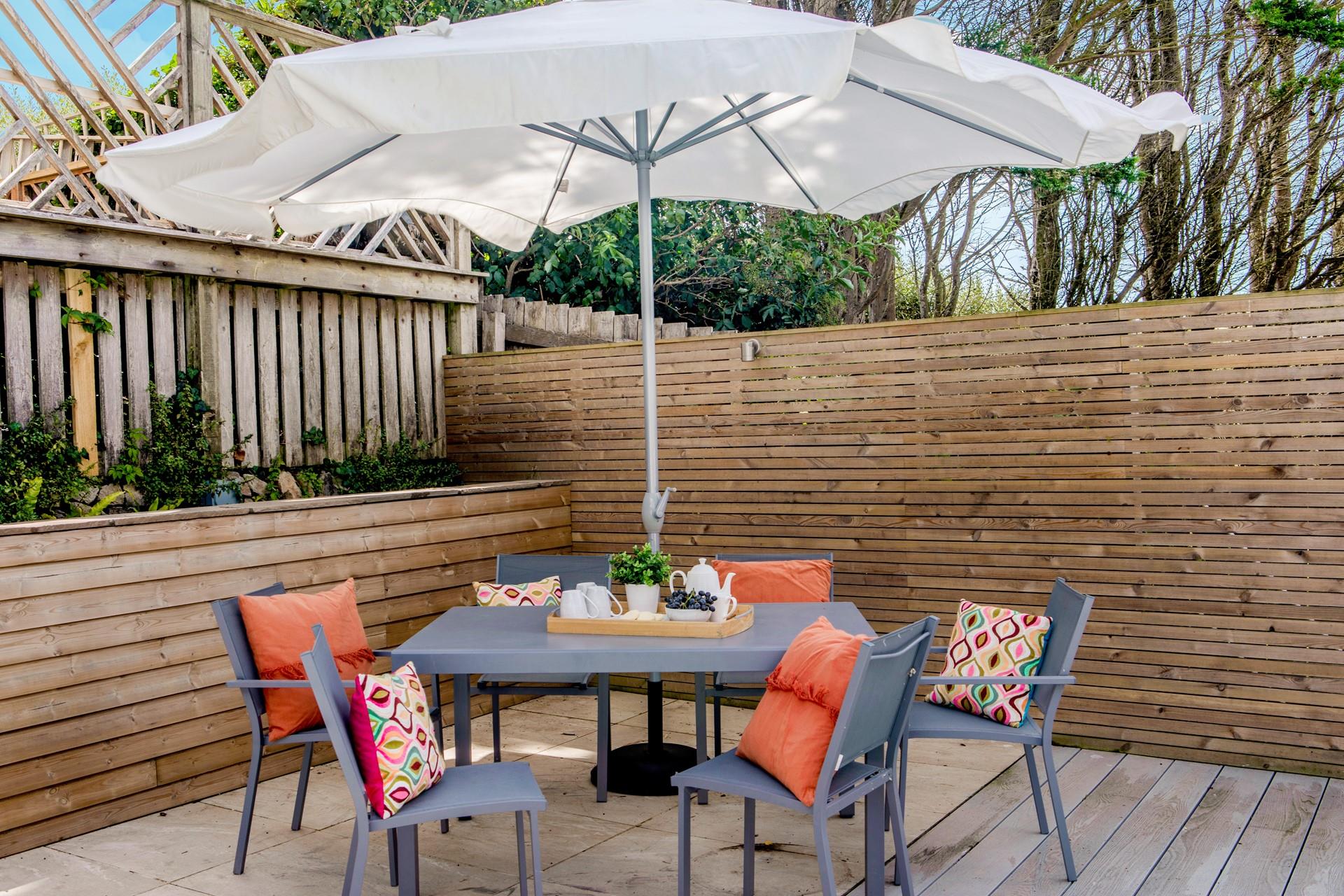 Pour yourself tea after a morning stroll down to the beach.
