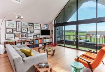 Avalen, Sleeps 6 + cot, Widemouth Bay.