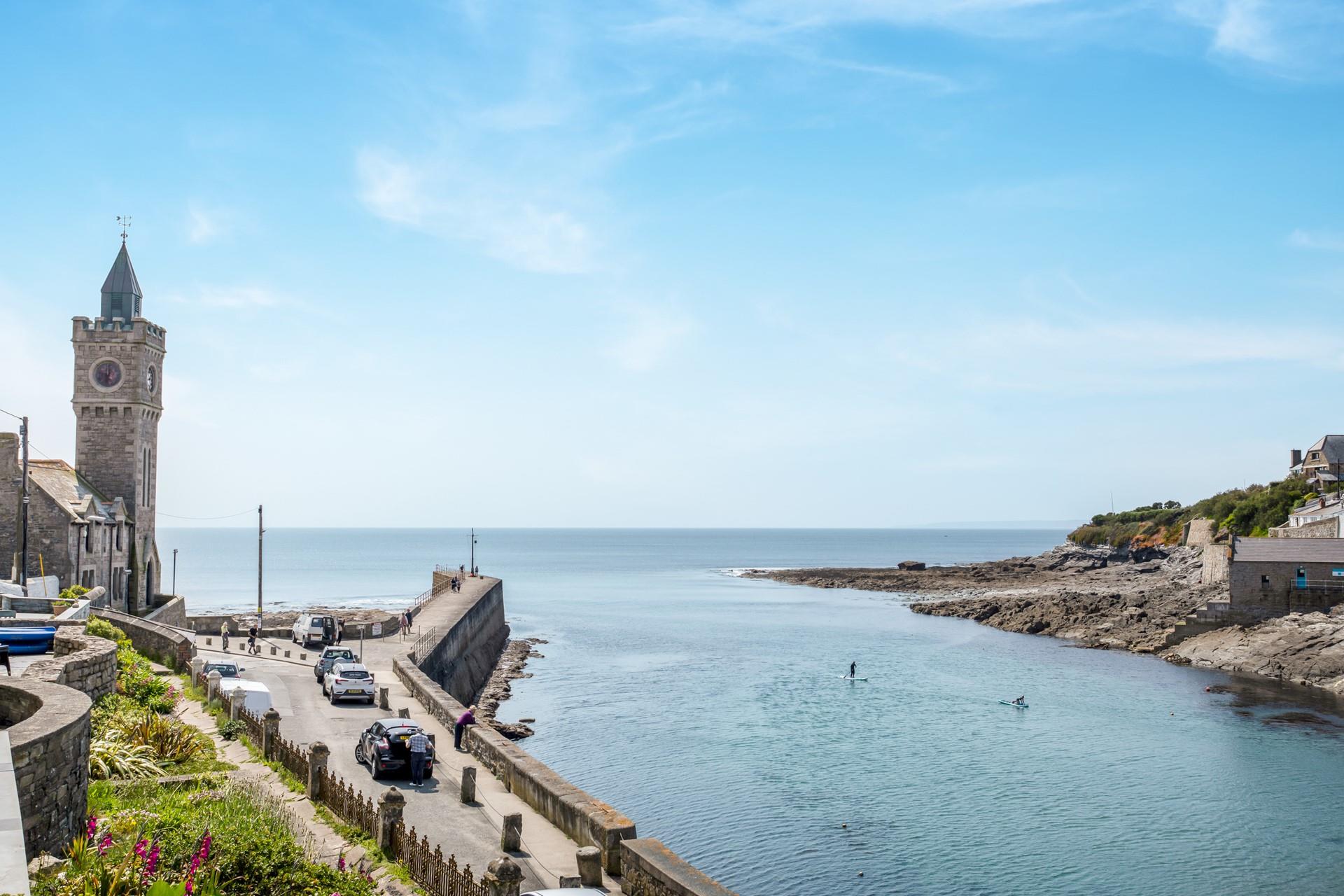 In winter months watch the waves crash against the pier from the comfort of the house.