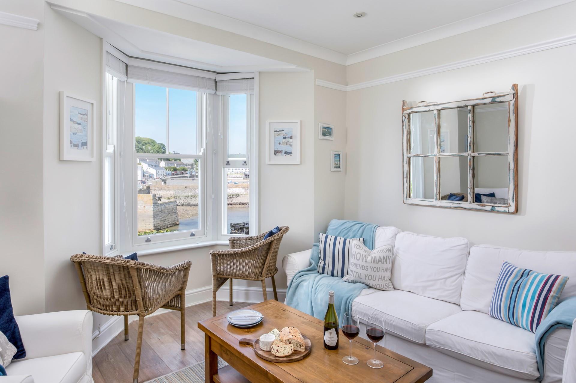 14 Bay View, Porthleven | Aspects Holidays