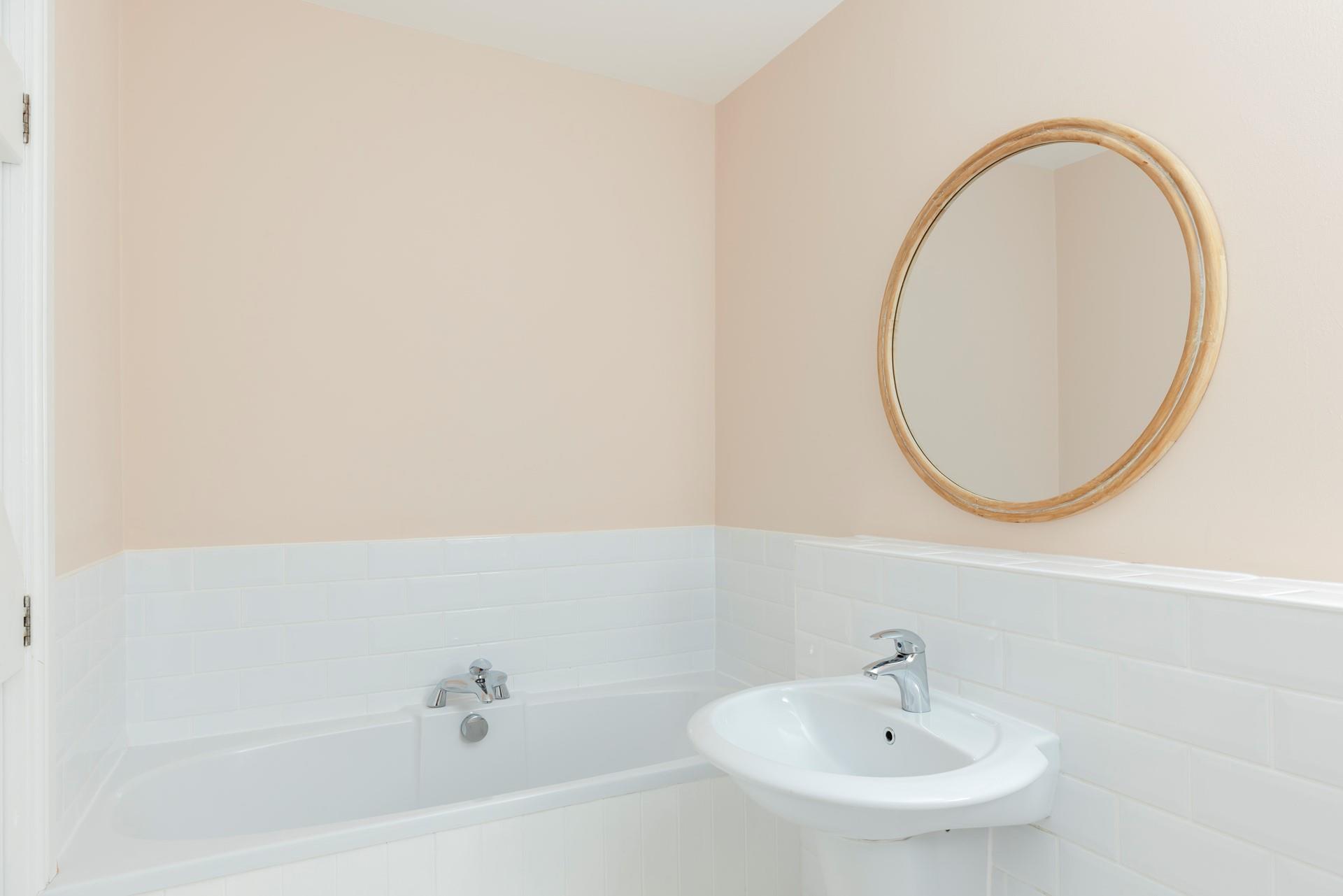 Run a relaxing bath and unwind after a ramble on the coast path.