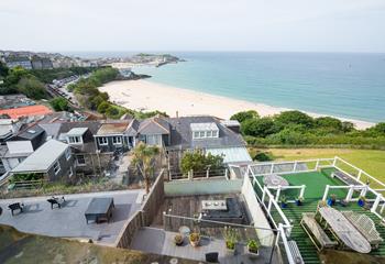 It is just a short stroll to the soft white sands of Porthminster Beach.