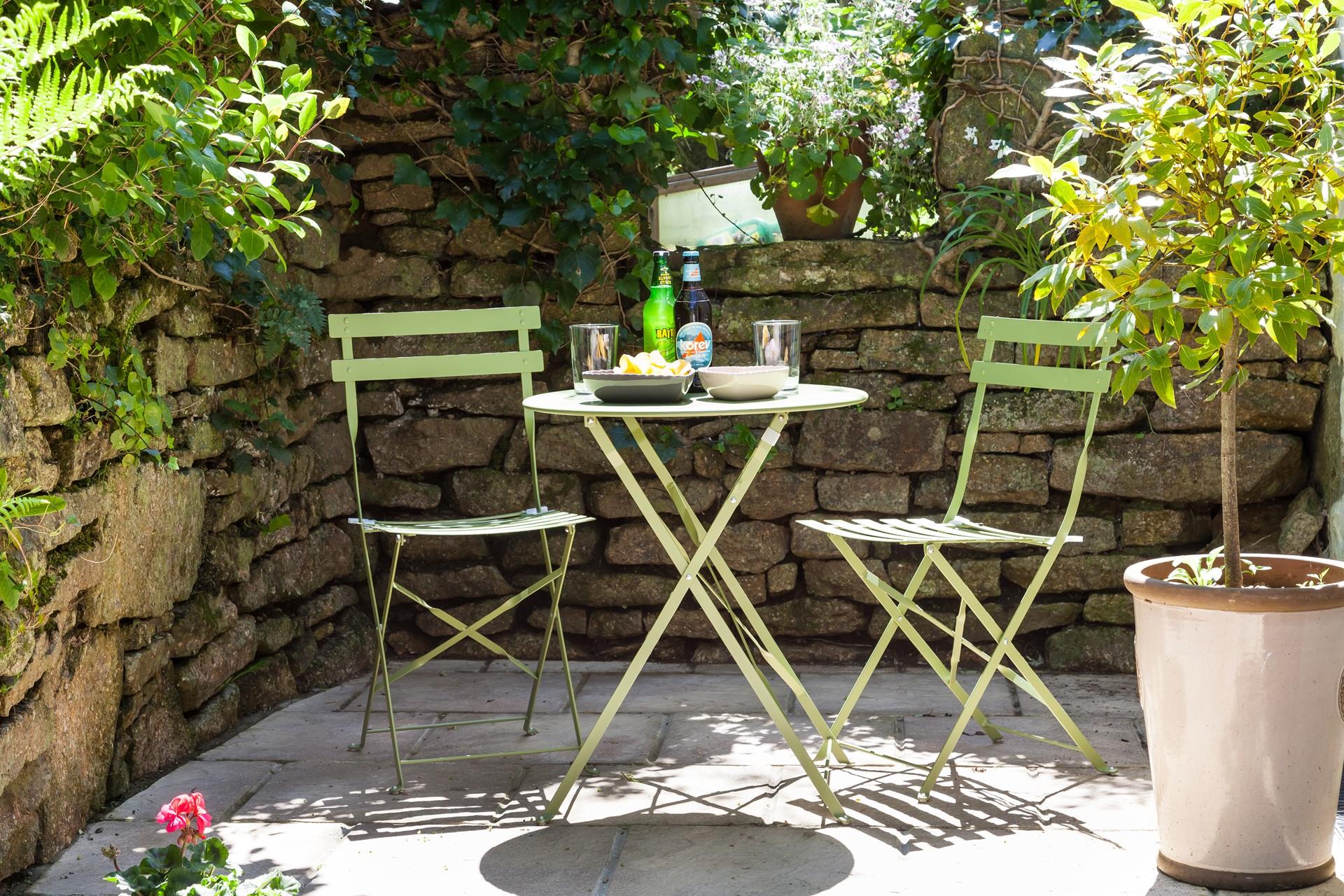 Come back after a day on the beach to sit in the suntrap garden.