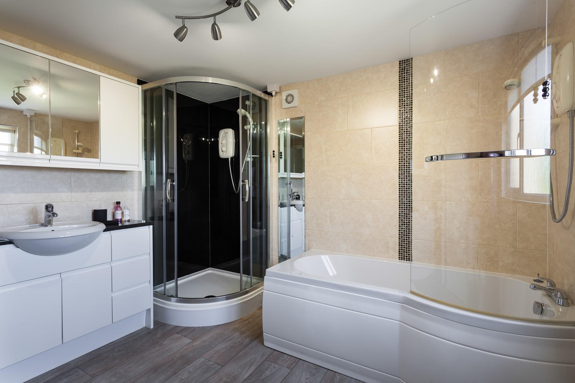 There is ample space for all the family in the bathroom.