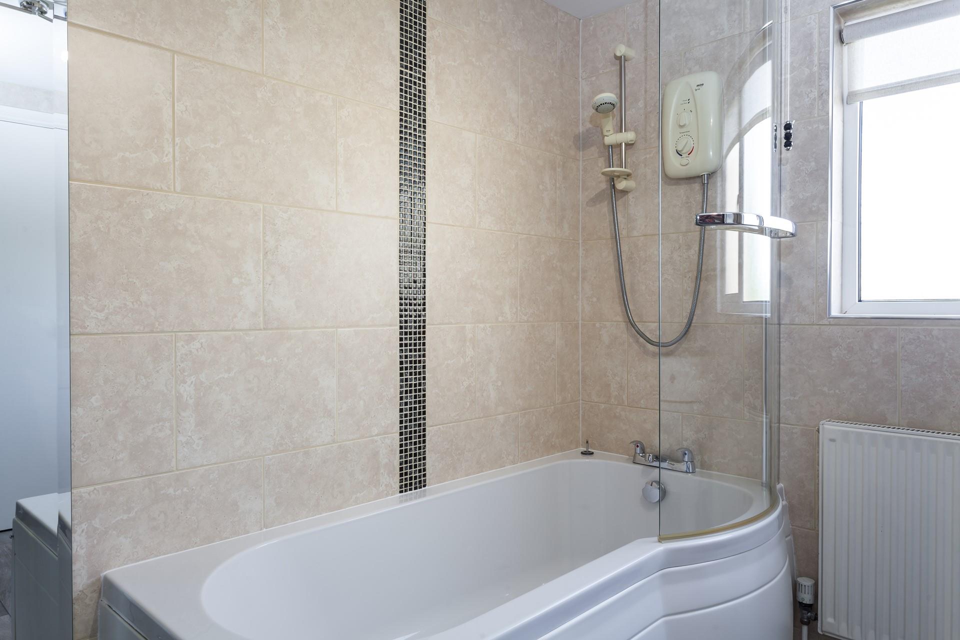 Relax with a long soak in the bath after spending the day walking the coastal path.