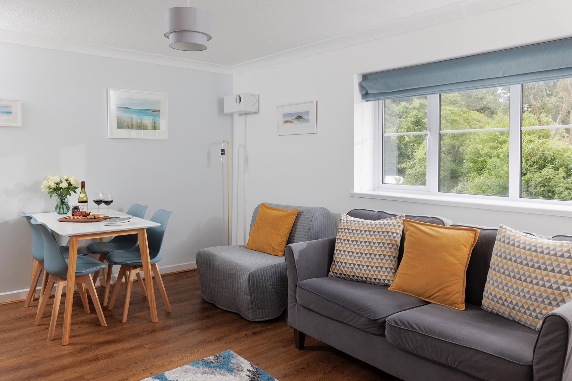 Relax and unwind in the cosy apartment after spending the day on the sand.