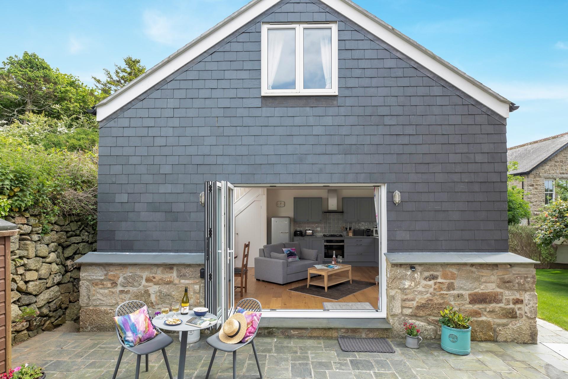 Throw open the patio doors and relax and enjoy the mix of indoor and outdoor living.