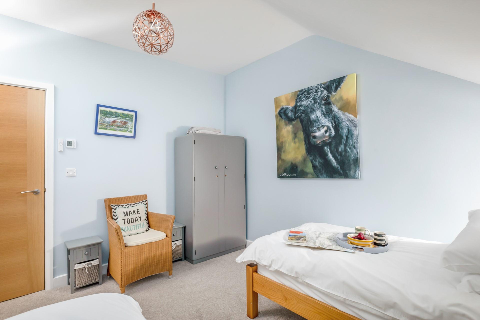 The twin beds are ideal for additional guests.