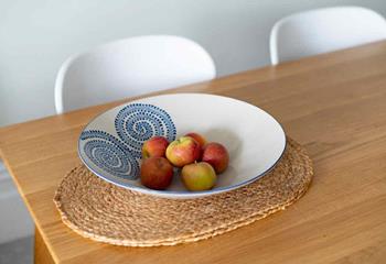 Light and bright, 4 Lyonesse offers all you need for a holiday by the sea.