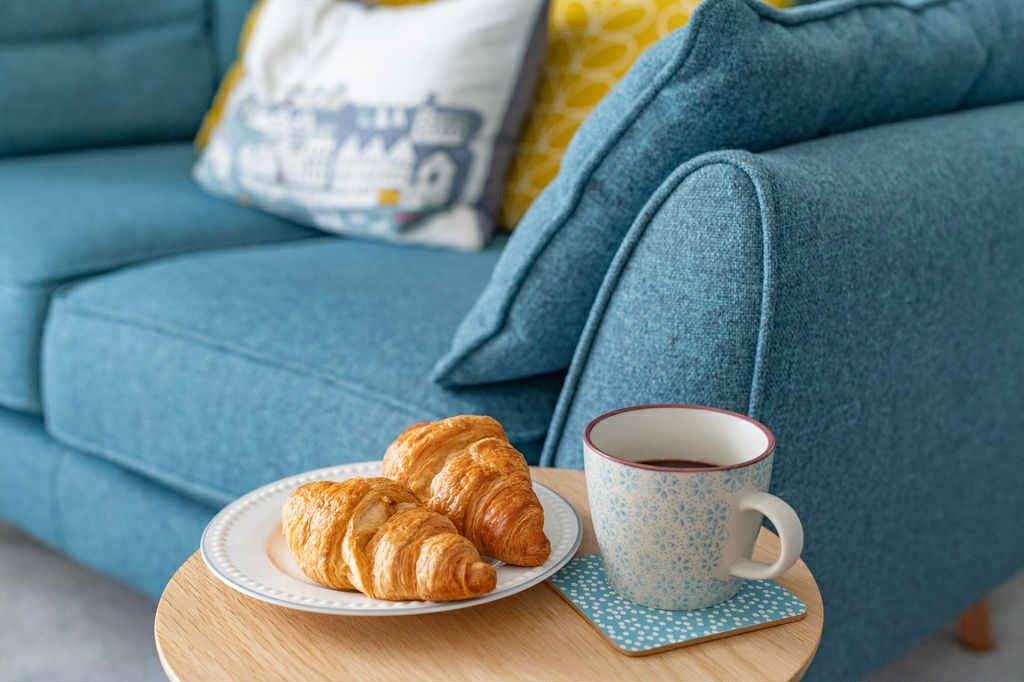 As you explore St Ives, pick up fresh pastries for breakfast from one of the local bakeries.