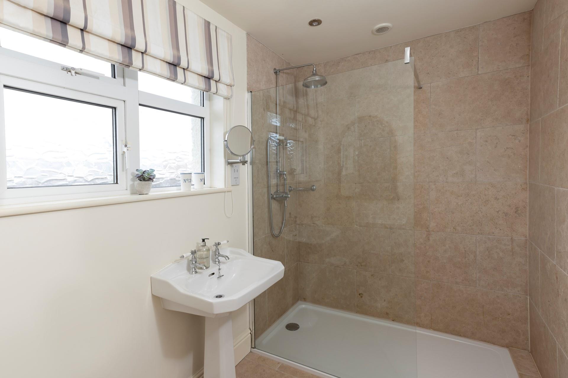 With 5 bathrooms, there is plenty of room for everyone to get ready each morning.
