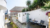 Step out the door and within minutes you will find yourself on the cobbled streets of the harbour.