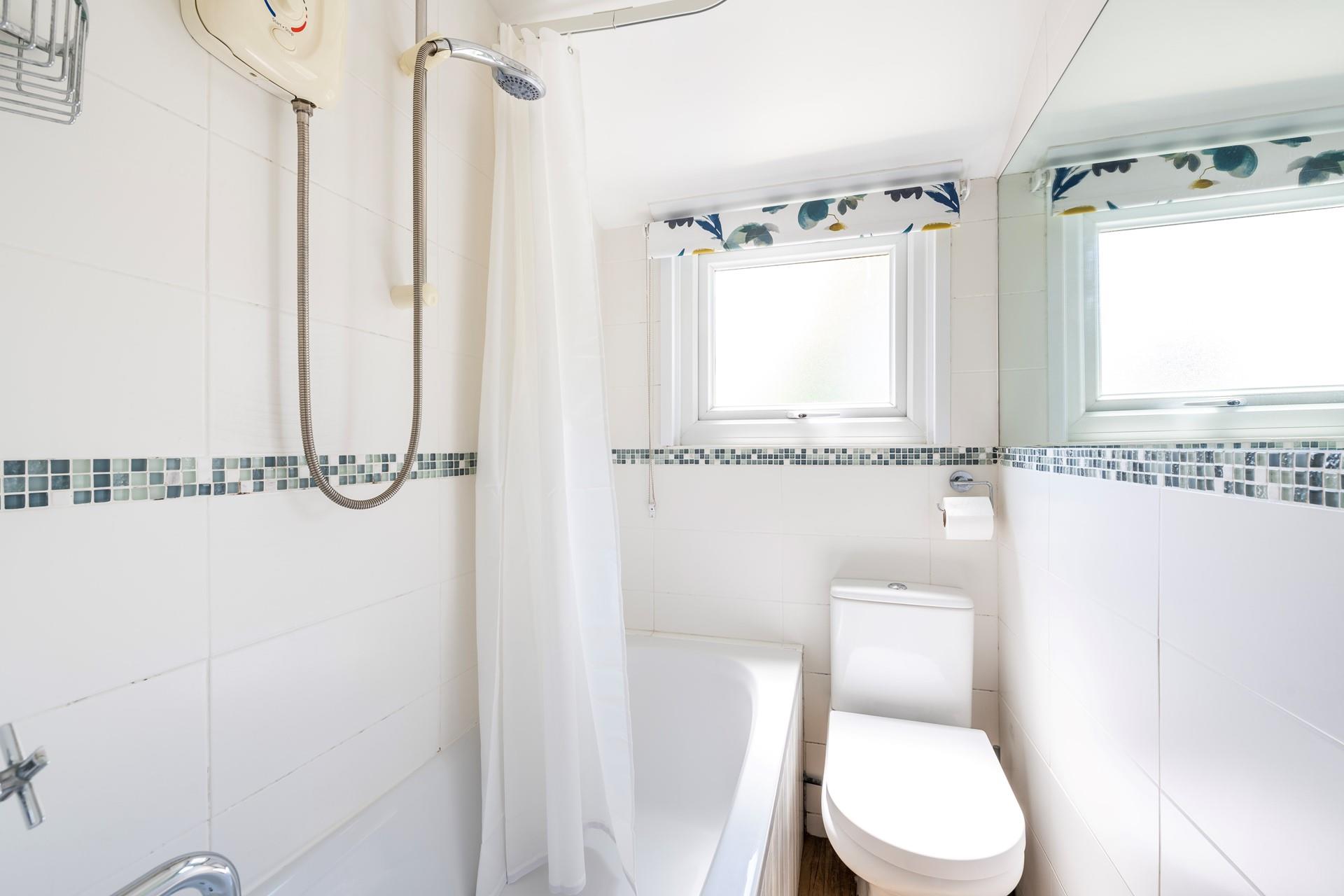 Run yourself a relaxing bath and unwind after a coast path ramble.