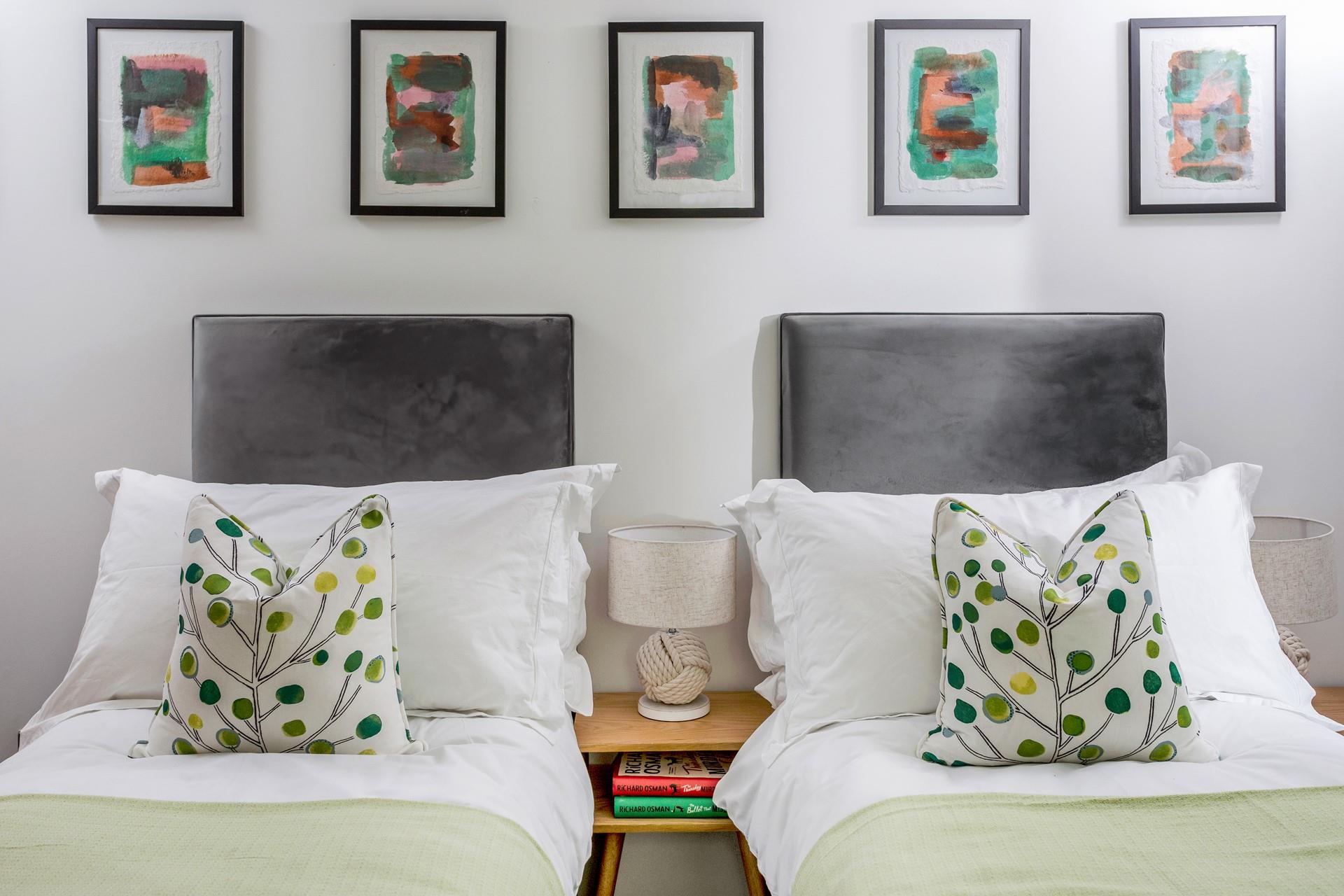 The zip and link beds allow for flexible sleeping arrangements.