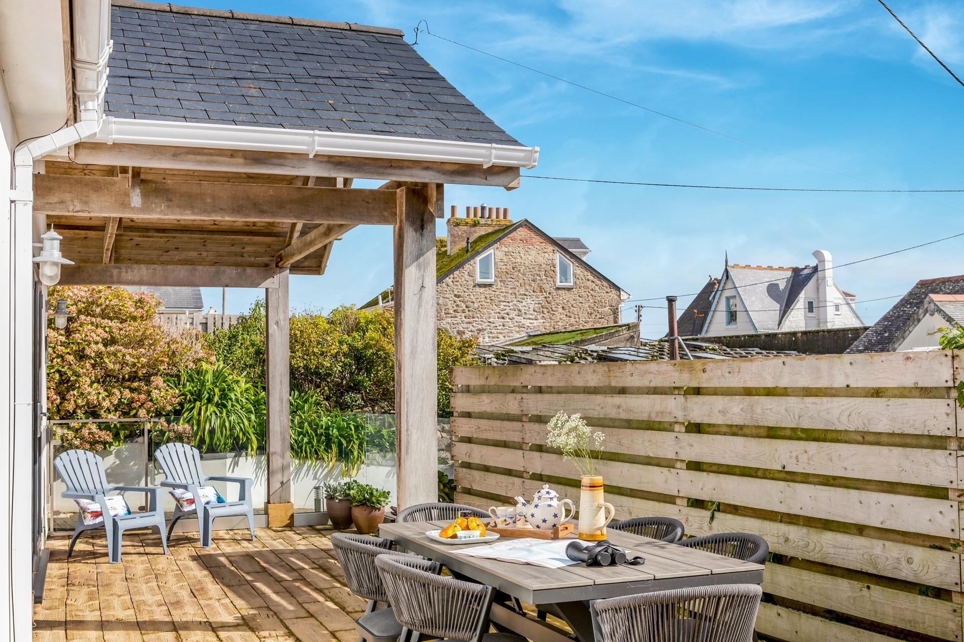 The enclosed garden is perfect for furry friends.