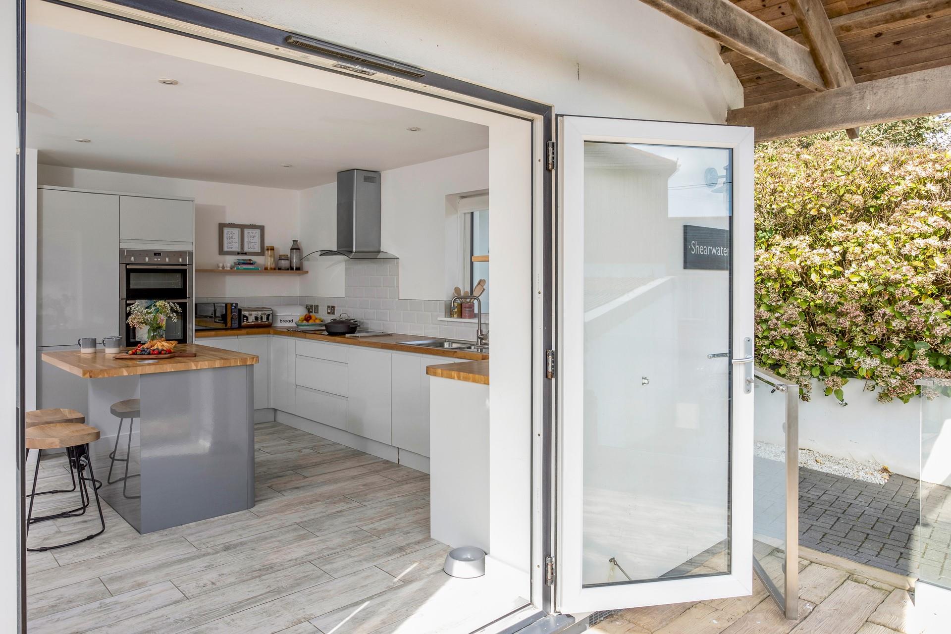 The chef of the family will find the kitchen a delight to cook in!